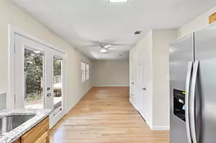 21 Horseshoe Dr, Highland Village, TX 75077 - Photo 8