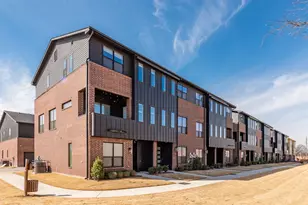 2828 Addison Park Ln, Fort Worth, TX 76110 - Photo 2