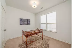 2828 Addison Park Ln, Fort Worth, TX 76110 - Photo 18