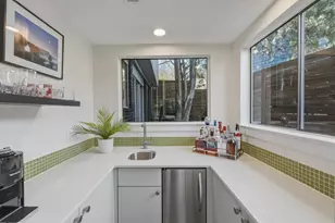 965 Easton Pl, Dallas, TX 75218 - Photo 18