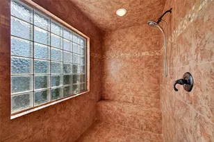 200 Cayuga Trail, Lake Kiowa, TX 76240 - Photo 26