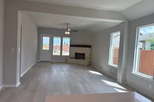 1237 Frio Dr, Springtown, TX 76082 - Photo 4