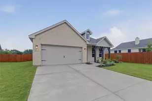 1237 Frio Dr, Springtown, TX 76082 - Photo 2
