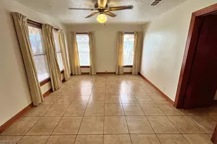 2431 N Jefferson, Mt Pleasant, TX 75455 - Photo 8