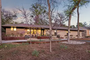 13806 Hughes Ln, Dallas, TX 75240 - Photo 4