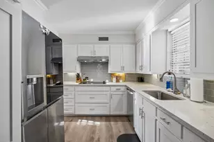 5622 Ledgestone Dr, Dallas, TX 75214 - Photo 10