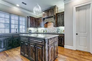 6800 Woodland Hills Dr, North Richland Hills, TX 76182 - Photo 16