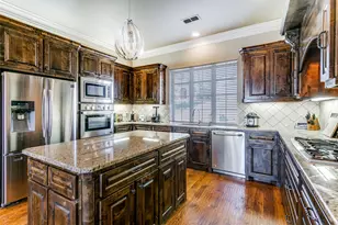 6800 Woodland Hills Dr, North Richland Hills, TX 76182 - Photo 18