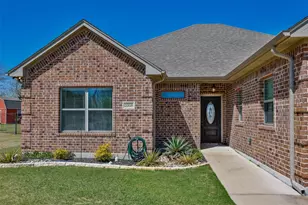 2008 Stanford Dr, Gainesville, TX 76240 - Photo 4