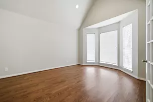 132 Silver Rose Blvd, Burleson, TX 76028 - Photo 8