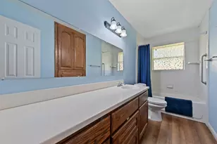 1306 Phillips St, Cleburne, TX 76033 - Photo 6