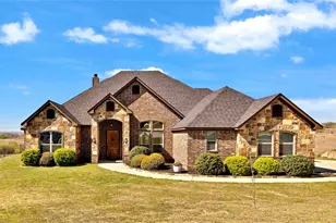 10301 Los Rios Dr, Fort Worth, TX 76179 - Photo 2