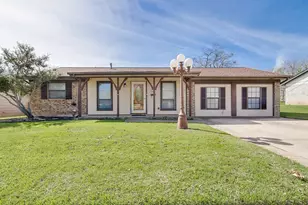 512 Kemper Ave, Crowley, TX 76036 - Photo 1