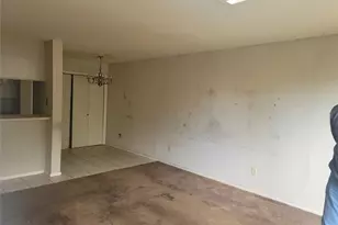 4638 Country Creek Dr, Dallas, TX 75236 - Photo 2