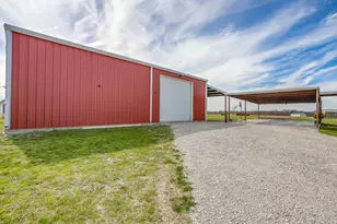 19611 N County Line Rd, Ponder, TX 76259 - Photo 6