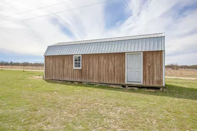 19611 N County Line Road, Ponder, TX 76259 - Photo 40