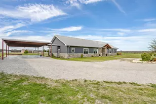 19611 N County Line Rd, Ponder, TX 76259 - Photo 10