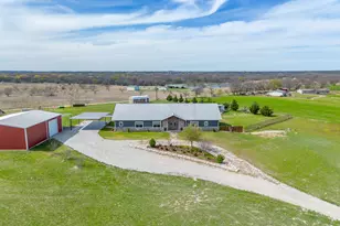 19611 N County Line Rd, Ponder, TX 76259 - Photo 8