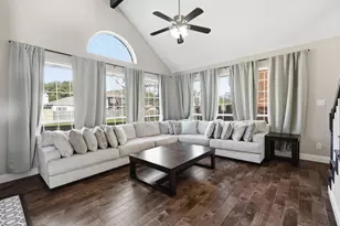 2094 Montclair Ln, Lewisville, TX 75067 - Photo 8