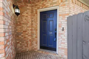 2094 Montclair Ln, Lewisville, TX 75067 - Photo 4