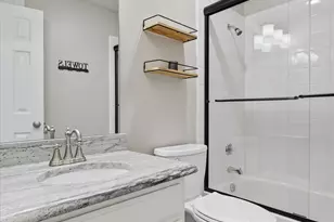 2094 Montclair Ln, Lewisville, TX 75067 - Photo 30