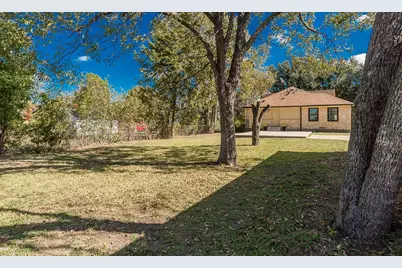 1835 Cedar Crest Boulevard, Dallas, TX 75203 - Photo 28