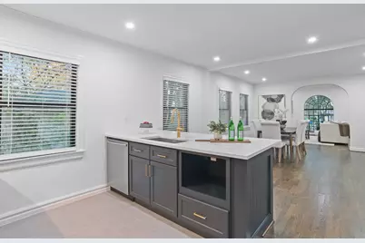 1835 Cedar Crest Boulevard, Dallas, TX 75203 - Photo 10