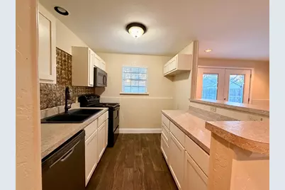 1813 Del Rancho Drive, Irving, TX 75061 - Photo 10