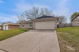 733 Reveille Rd, Fort Worth, TX 76108 - Photo 4
