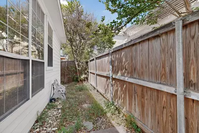 200 Morning Star Court, Irving, TX 75063 - Photo 28