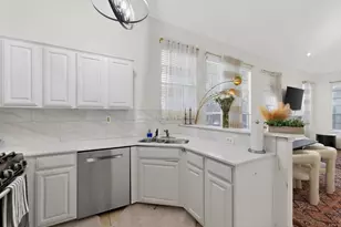 200 Morning Star Ct, Irving, TX 75063 - Photo 8