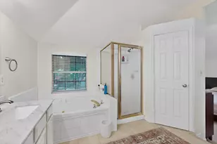 200 Morning Star Ct, Irving, TX 75063 - Photo 24