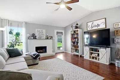 2313 Hollybush Lane, Bedford, TX 76021 - Photo 4