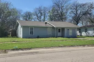 1205 N Anglin St, Cleburne, TX 76031 - Photo 1