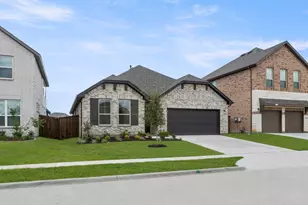 816 Alderwood Dr, Red Oak, TX 75154 - Photo 2
