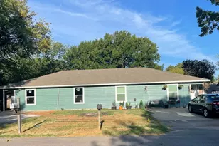 613 N Cherry St, Aubrey, TX 76227 - Photo 1