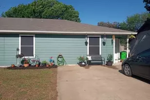 613 N Cherry St, Aubrey, TX 76227 - Photo 2