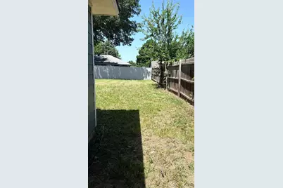 613 N Cherry Street, Aubrey, TX 76227 - Photo 16