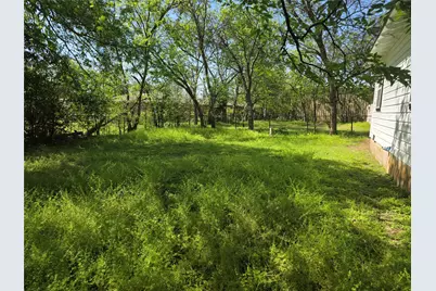 1207 N Anglin Street, Cleburne, TX 76031 - Photo 16