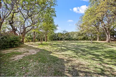 4514 Forestgate Circle, Arlington, TX 76017 - Photo 4