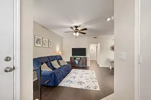 4514 Forestgate Cir, Arlington, TX 76017 - Photo 10