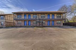 820 Southeast Pkwy, Azle, TX 76020 - Photo 2