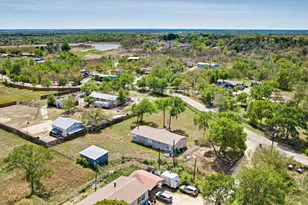 234 Lake View Dr, Cedar Creek, TX 78612 - Photo 20