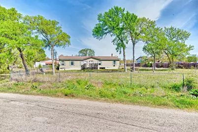 234 Lake View Drive, Cedar Creek, TX 78612 - Photo 2