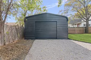 1719 May St, Fort Worth, TX 76110 - Photo 20