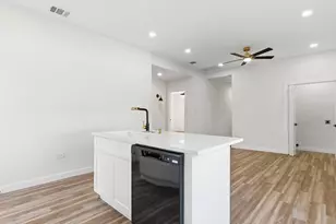 1719 May St, Fort Worth, TX 76110 - Photo 8