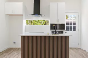 1719 May St, Fort Worth, TX 76110 - Photo 4