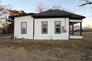 110 Mill St, Cumby, TX 75433 - Photo 2