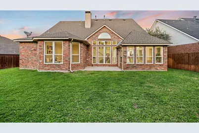 2717 Cobblestone Drive, Grapevine, TX 76051 - Photo 2