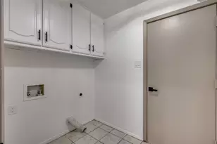 402 Country Meadow Dr, Mansfield, TX 76063 - Photo 10